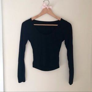Brandy Melville cropped long sleeve shirt